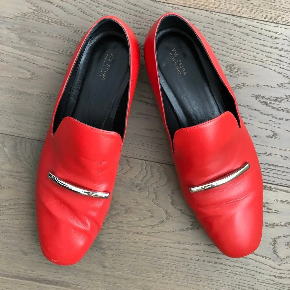 Via Spiga Slip-On Leather Loafers w Silver Bar Embellishment Red Silver Sz 9.5M